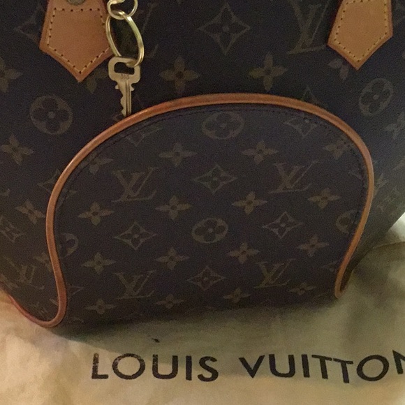 Louis Vuitton authentic Ellipse monogram key, bag - Picture 3 of 15